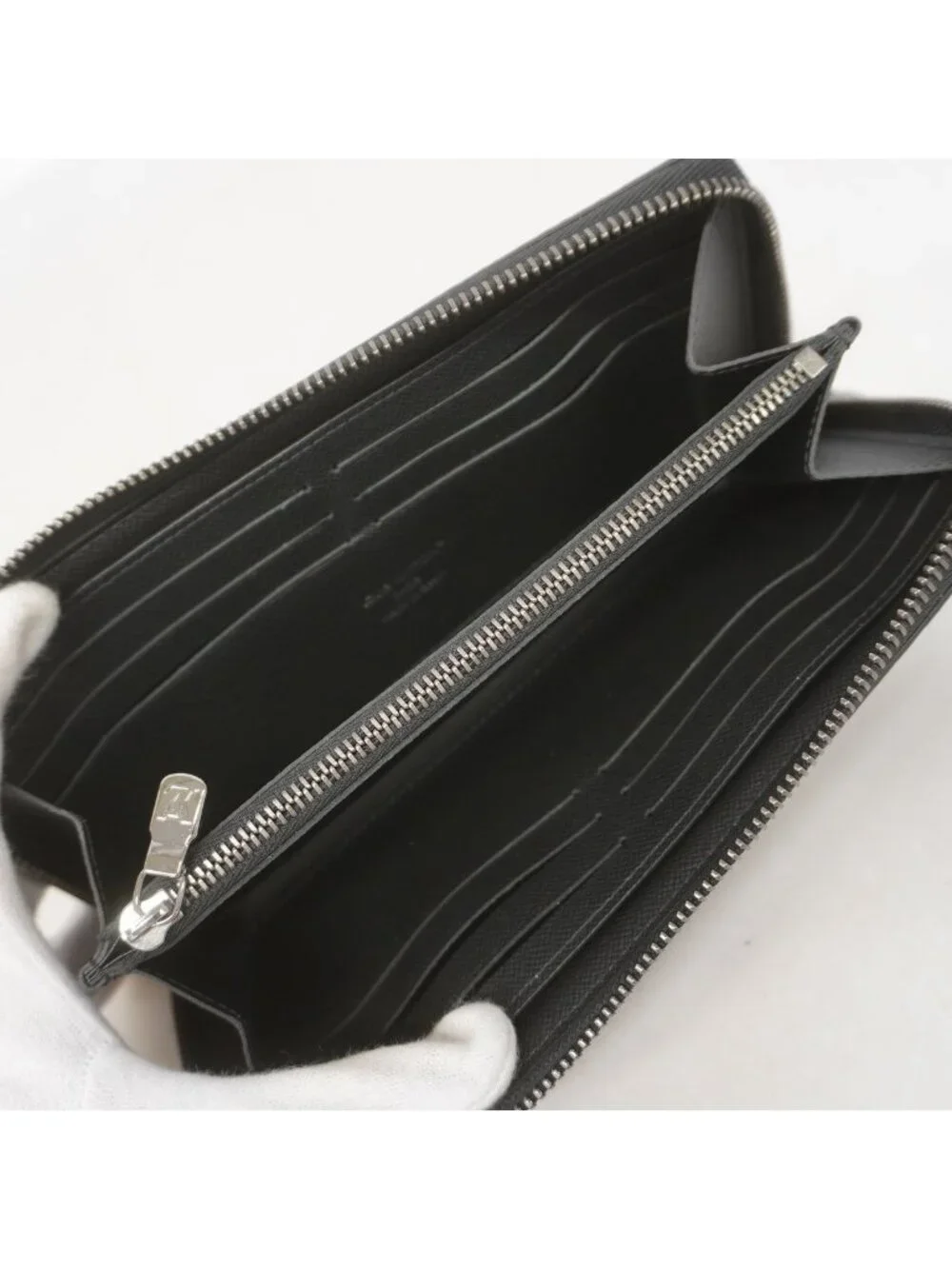 Louis Vuitton Wallet Monogram Eclipse Zippy Horizontal Black